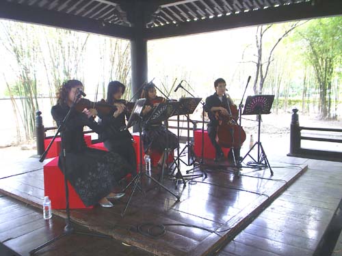 Young Thai Award 2006
