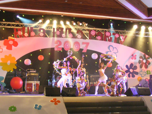 HULA HULA PARTY 2007