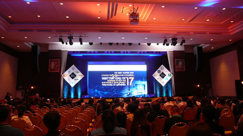 งานประกาศเกียรติคุณ จรรยาบรรณดีเด่น หอการต้าไทย ปีที่ 17